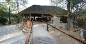 Aoba Safari Lodge