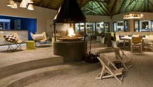 Mushara Bush Camp Lapa, Lounge and Souvenir Shop